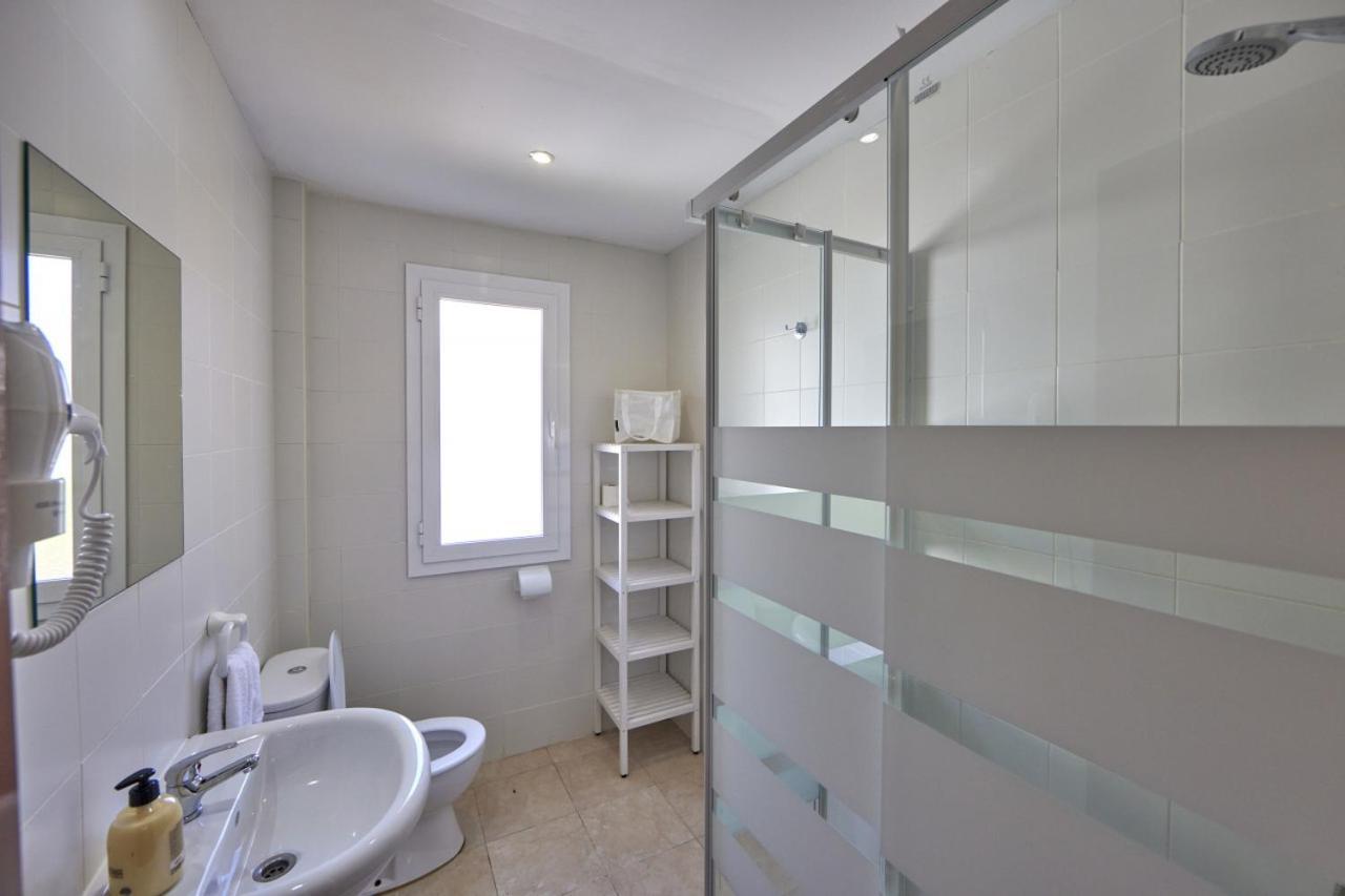 Nura Houses Magaluf Apartment 1 Bagian luar foto